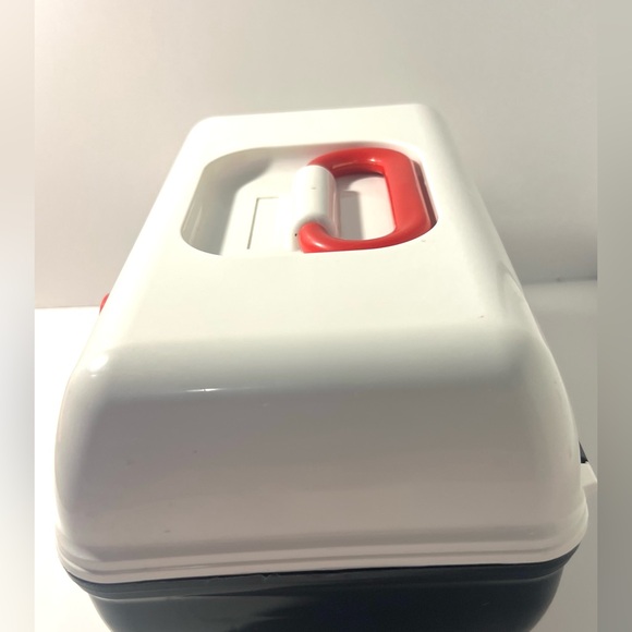 Makeup Caboodle - Picture 4 of 11